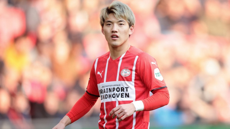Single football players: Ritsu Doan (SC Freiburg)
