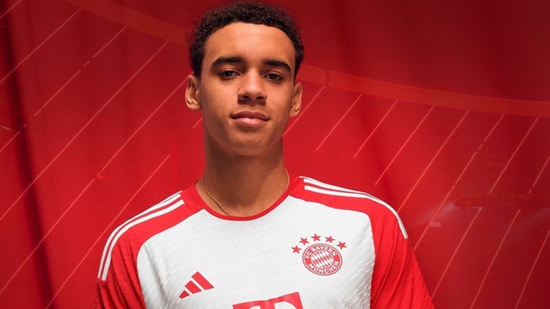 Ffootball players who are single: Jamal Musiala (Bayern Munich)
