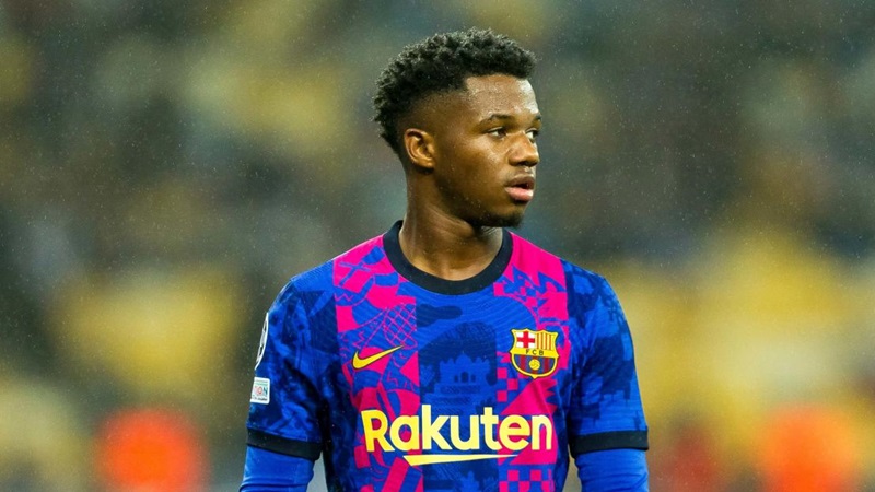 Single football players: Ansu Fati (Barcelona)