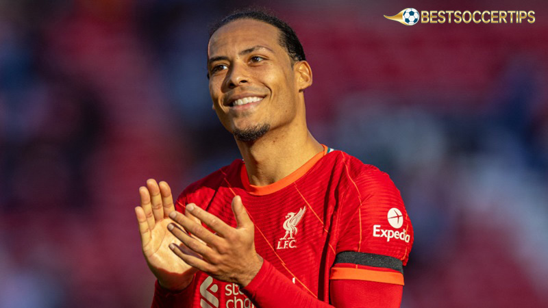 Best centre back in the Premier league: Virgil van Dijk