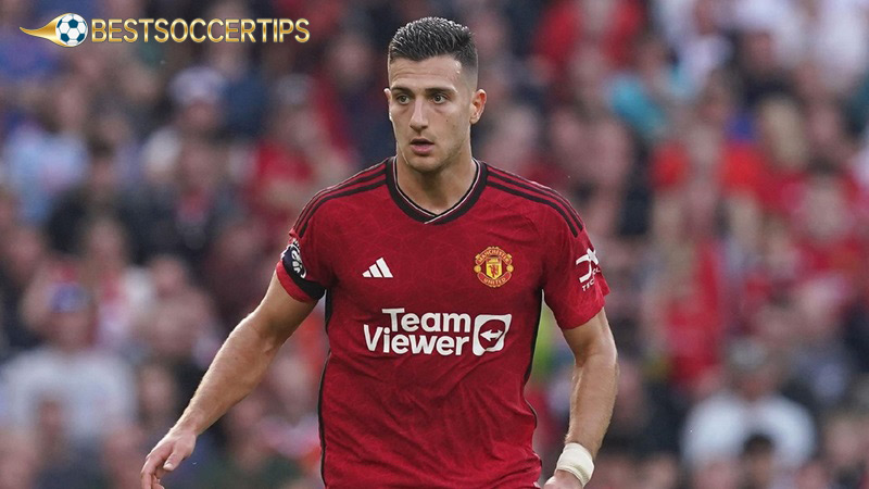 Best right backs in the Premier league: Diogo Dalot