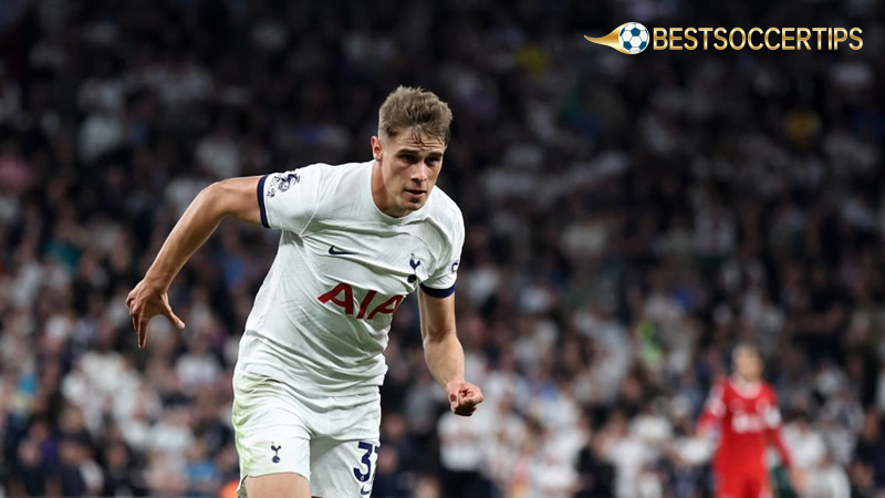 Faster player in premier league: Micky van de Ven - 37.38 km/h, Tottenham Hotspur vs Brentford (2023/24)
