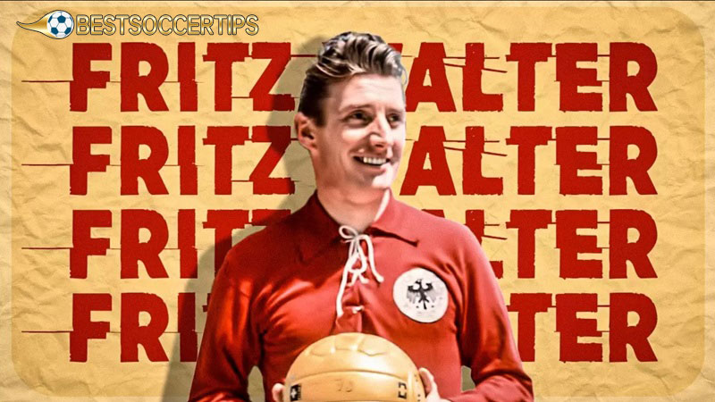 Best goalscoring midfielders: Fritz Walter - 390
