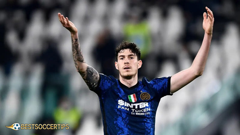 Best left-footed centre-backs: Alessandro Bastoni