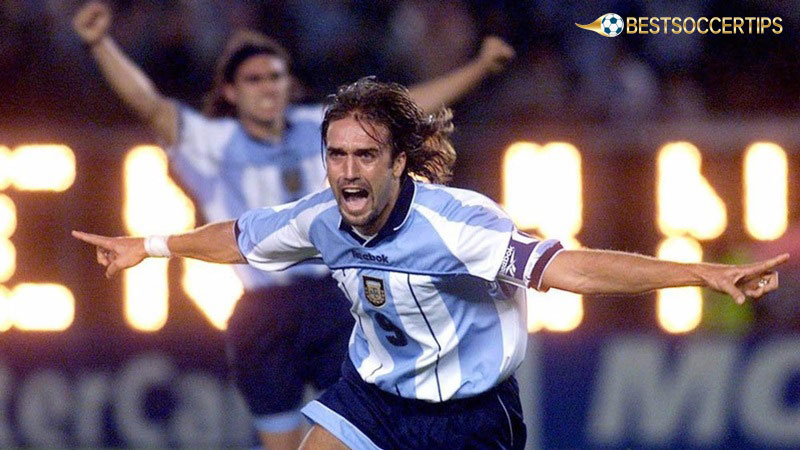 Famous number 9 soccer players: Gabriel Batistuta