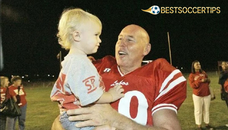 Oldest players in college football: Mike Flynt