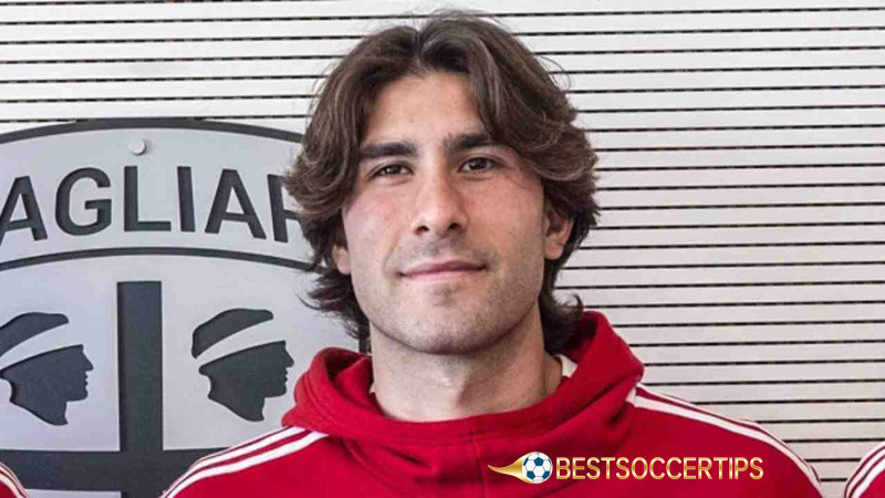 Who has the most yellow cards in football history: Daniele Conti - 190 yellow cards