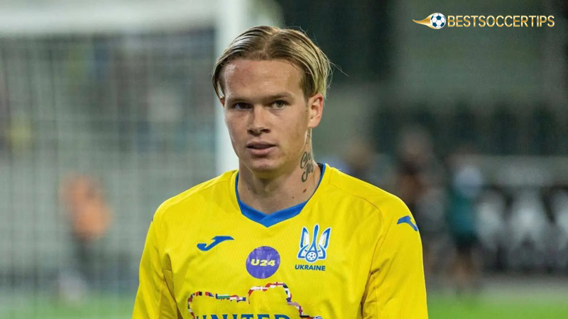 Ukraine best soccer player: Mykhaylo Mudryk