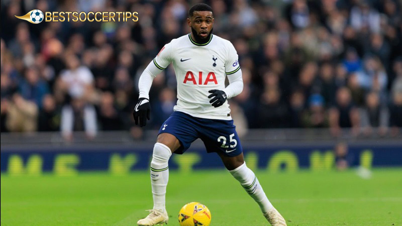 Famous soccer players with number 25: Japhet Tanganga (Tottenham)