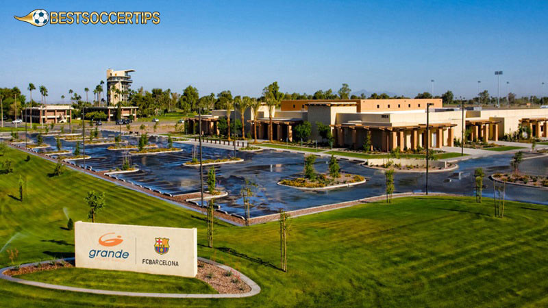 What is the best soccer academy in USA: Barca Residency Academy