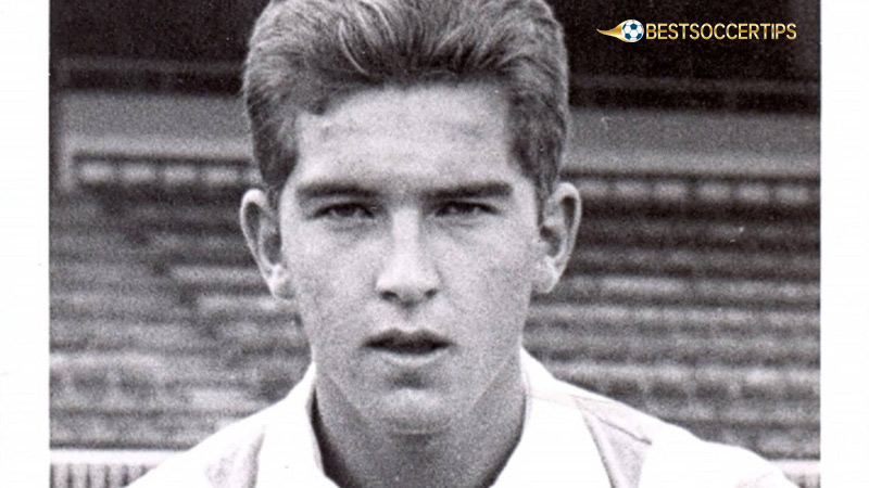 Youngest player in Laliga: Branislav Kubala (Espanyol) - 16 years, 2 months, 24 days