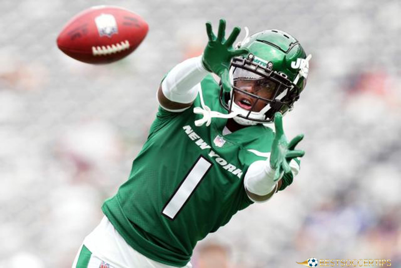 Who is the best defensive player in the nfl 2022 - Sauce Gardner
