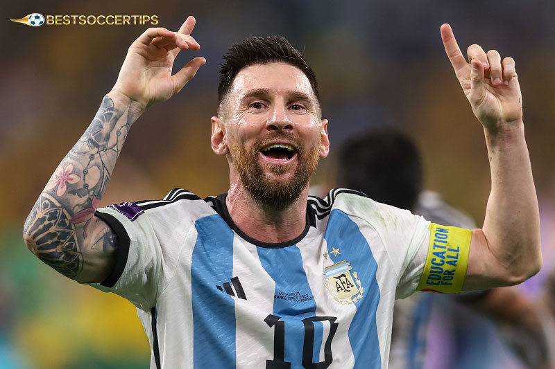 Lionel Messi - Most left footed goals