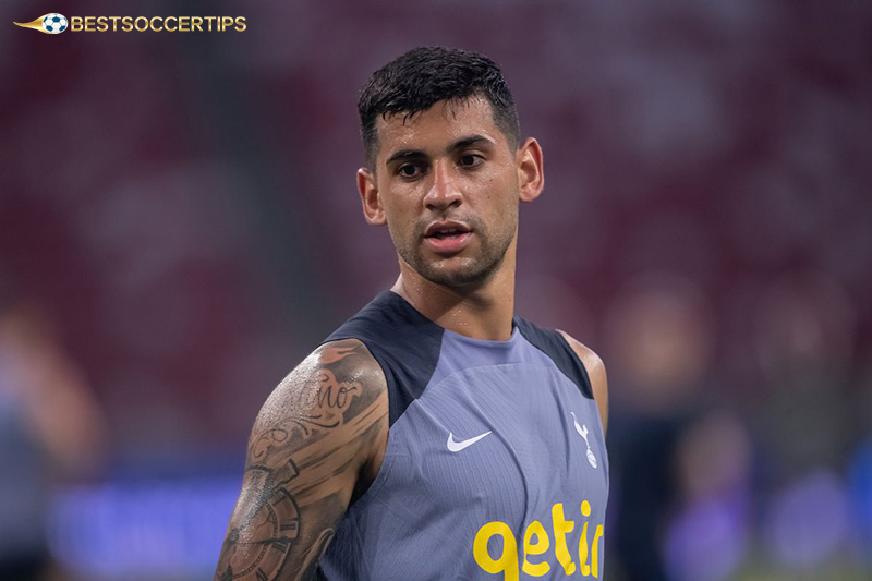 Cristian Romero - World best center backs in football
