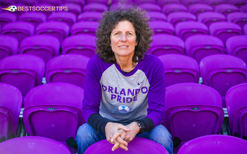 Michelle Akers - FIFA women's world cup top goal scorers