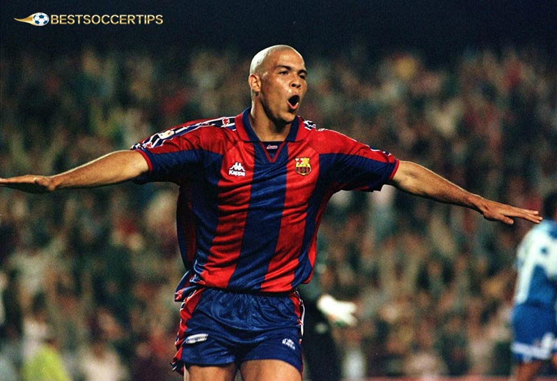 Ronaldo Luiz Nazario - Top ten richest football player in the world