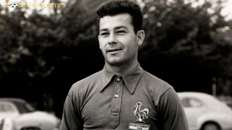 Who has scored the most goals in a World Cup - Just Fontaine