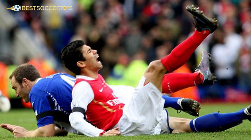 Who is the most injured football player - Eduardo da Silva