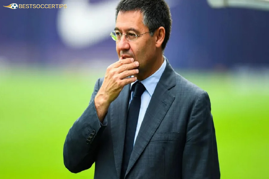 Football scandals: Police arrest Barcelona's Josep Bartomeu after raid on Camp Nou