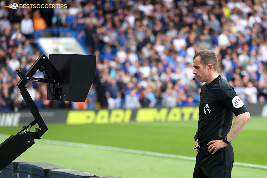 What is a var in football? Usage issues