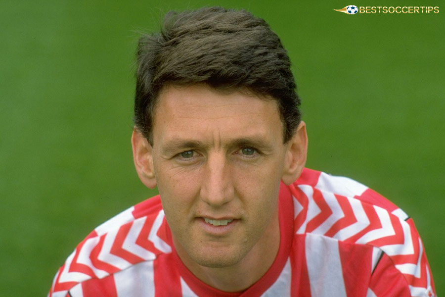 Peter Davenport - Worst strikers in football