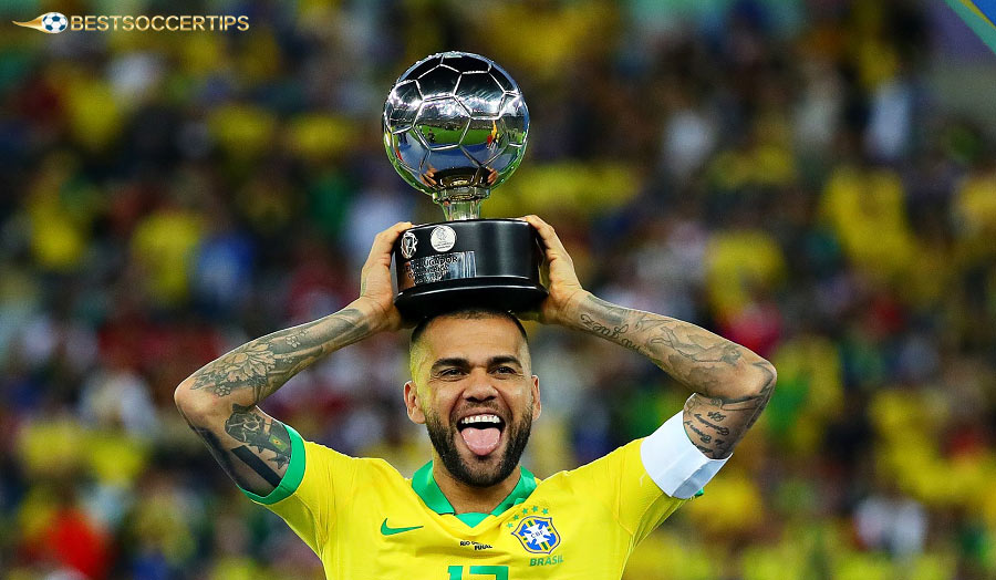 Dani Alves – King of assists in right defense