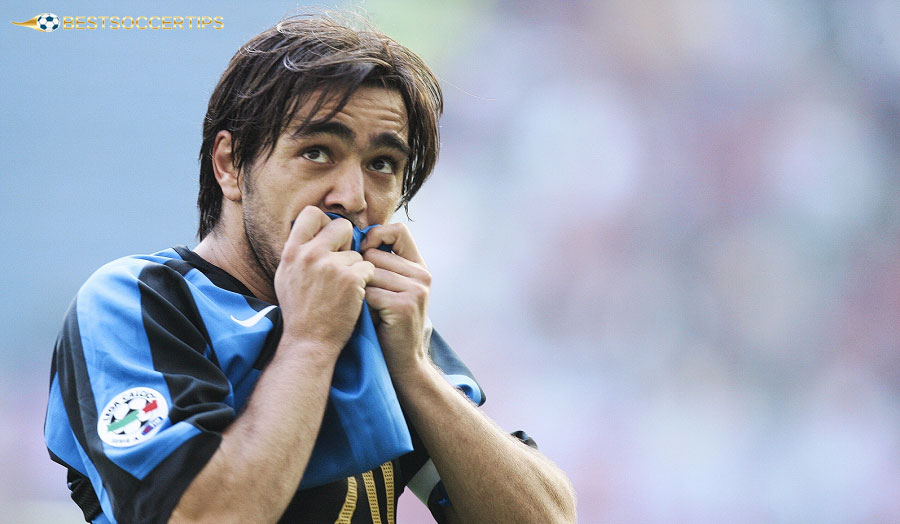 Alvaro Recoba - Expert in creating masterpieces from unbelievable kicks at the flagpole