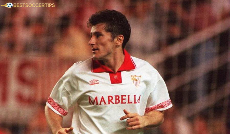 Davor Šuker - Sharp striker, always creating breakthroughs in the penalty area