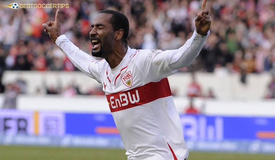 Cacau – Consistent striker, hero of 2006–07 Bundesliga title