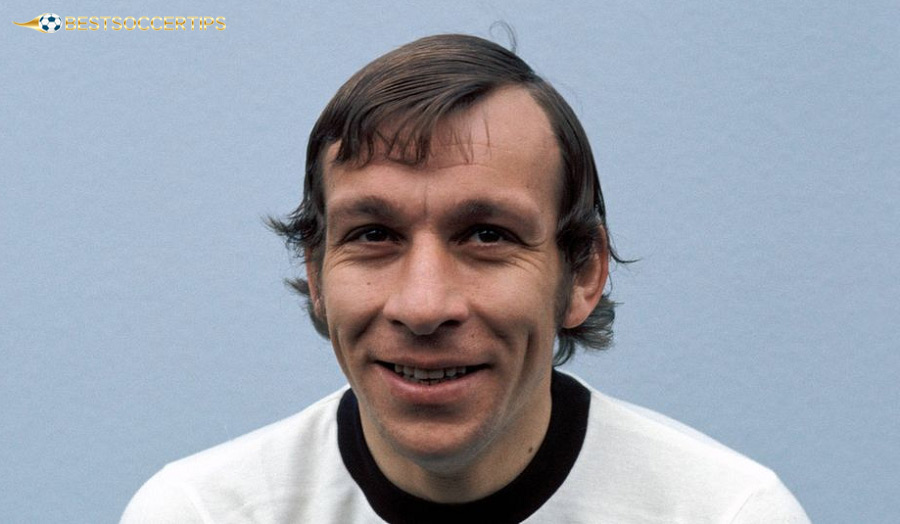 Horst-Dieter Höttges – The steel wall that contributed to Bremen's solid defense